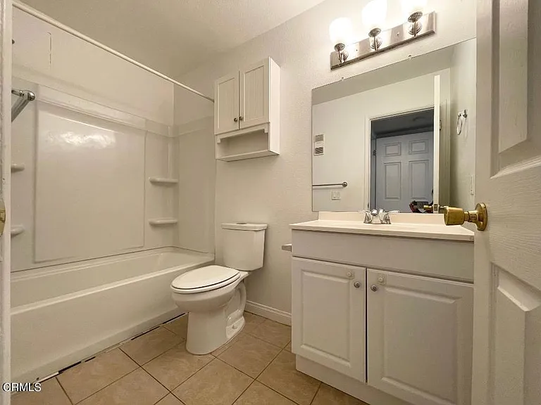 669 Reef Cir — Photo 4
