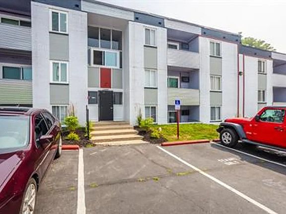 3rd image of 1946 Kentucky Ave APT 9