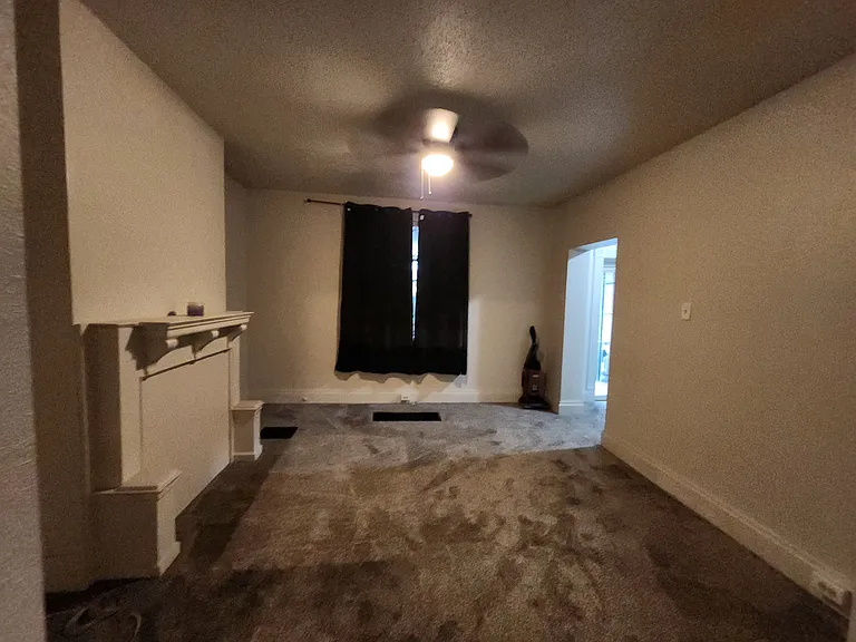 210 Radcliffe St — Photo 11