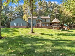3800 Brighton Rd, Howell, MI 48843