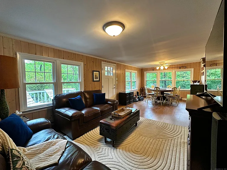 18 Inglenook Rd — Photo 8
