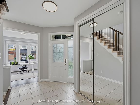 4th image of 337 Meadowbreeze Dr
