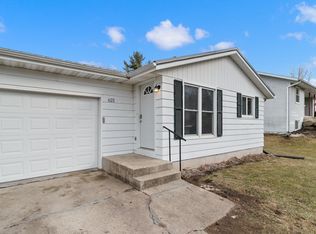 625 Cross St, Poynette, WI 53955