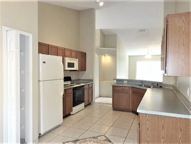 7964 Oakstone Ct — Photo 5