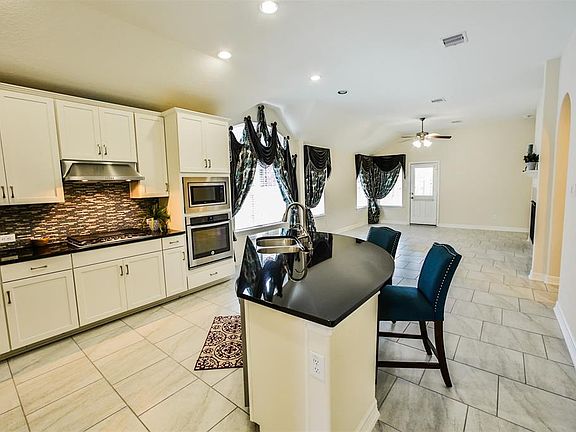 5th image of 29311 Wood Lily Dr