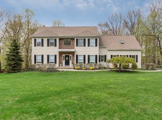 3 Farrington Ln, Randolph, NJ 07869