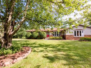 205 Walnut St, Three Oaks, MI 49128