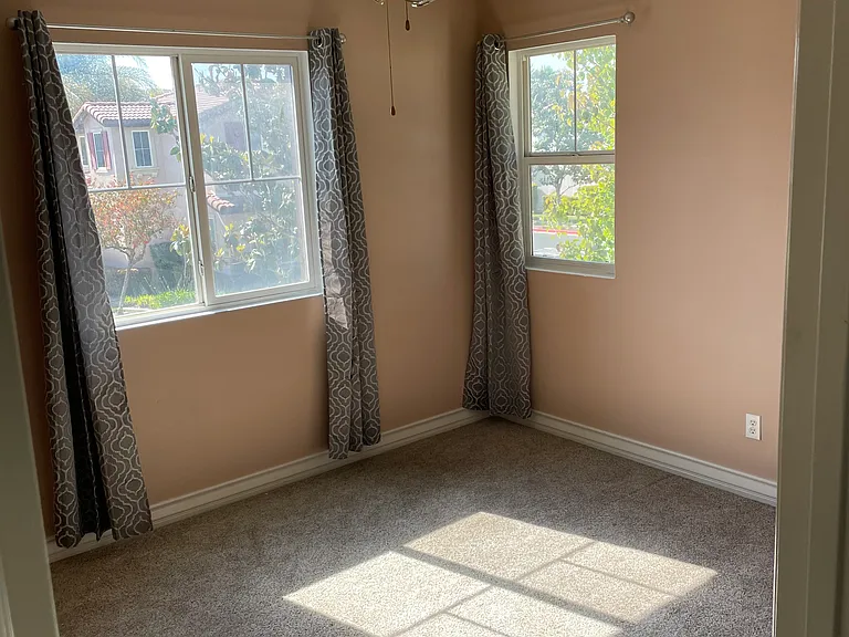 Ascella Ln — Photo 1