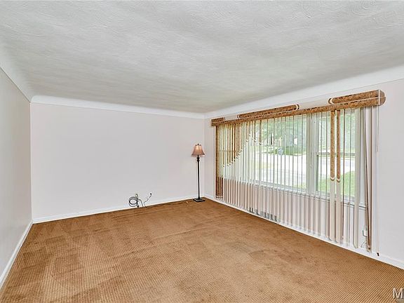 4th image of 1802 S New Florissant Rd