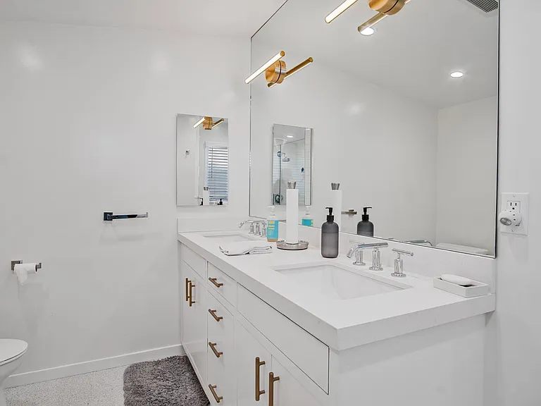 4144 Palos Verdes Dr S — Photo 23