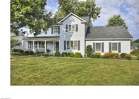 1st image of 680 Blossom Dr