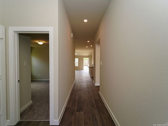 2nd image of 7535 Toldeo Bend