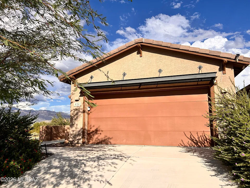 434 N Spring Flower Dr
