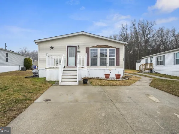 646 Fox Pointe Dr #71, Dover, DE 19904