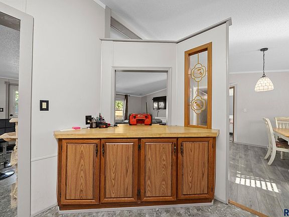 5th image of 508 N Bobwhite Pl