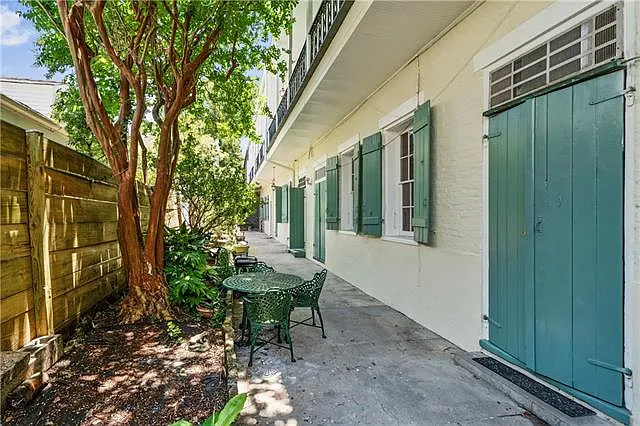 920 Chartres St #7 — Photo 17