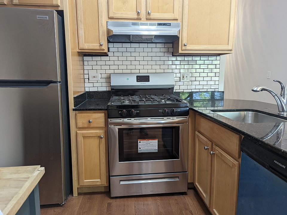 1st image of 3117 N Paulina St APT 1