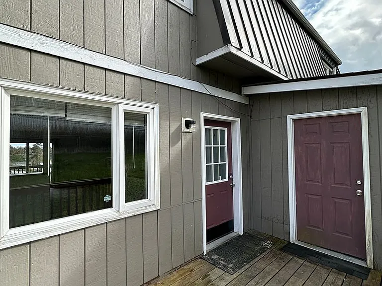 1223 Larch St — Photo 14