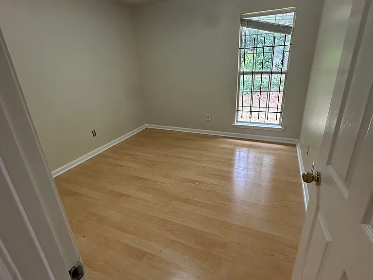 465 Eagles Crossing Cir — Photo 15