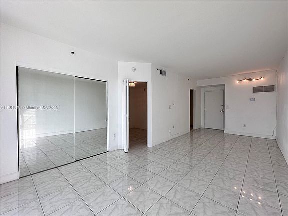 5th image of 2829 Indian Creek Dr APT 1107