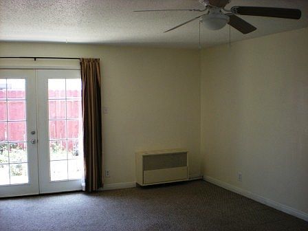2nd image of 273 Comstock Dr