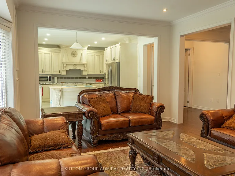 29 Wendelyn Dr #MAIN 2ND FLOOR — Photo 14