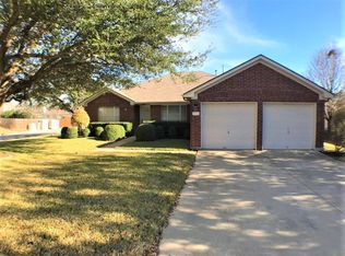 1321 Quicksilver St, Round Rock, TX 78665