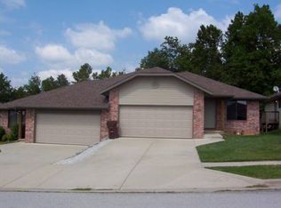 3777 W Brook Ct, Springfield, MO 65807