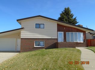 429 7th Ave S, Cut Bank, MT 59427