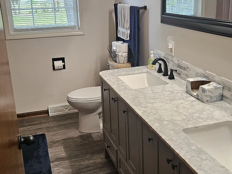 2406 Roxbury Rd — Photo 10