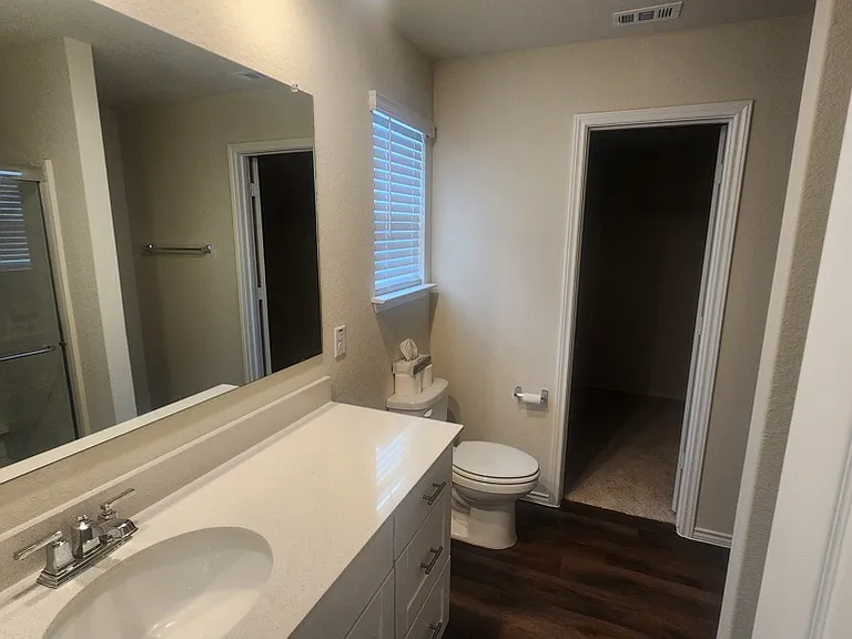 10318 Glimmer — Photo 13