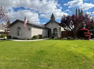 10111 Salerosa Ct, Bakersfield, CA 93312