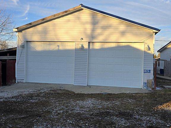 2nd image of 3470 Old Sand Rd