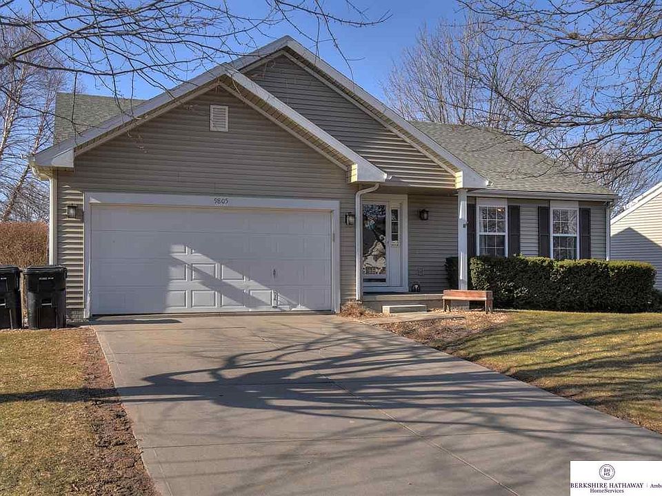 1st image of 9805 Brentwood Dr