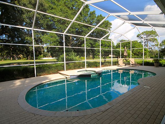 3rd image of 4403 Carrollwood Village Dr