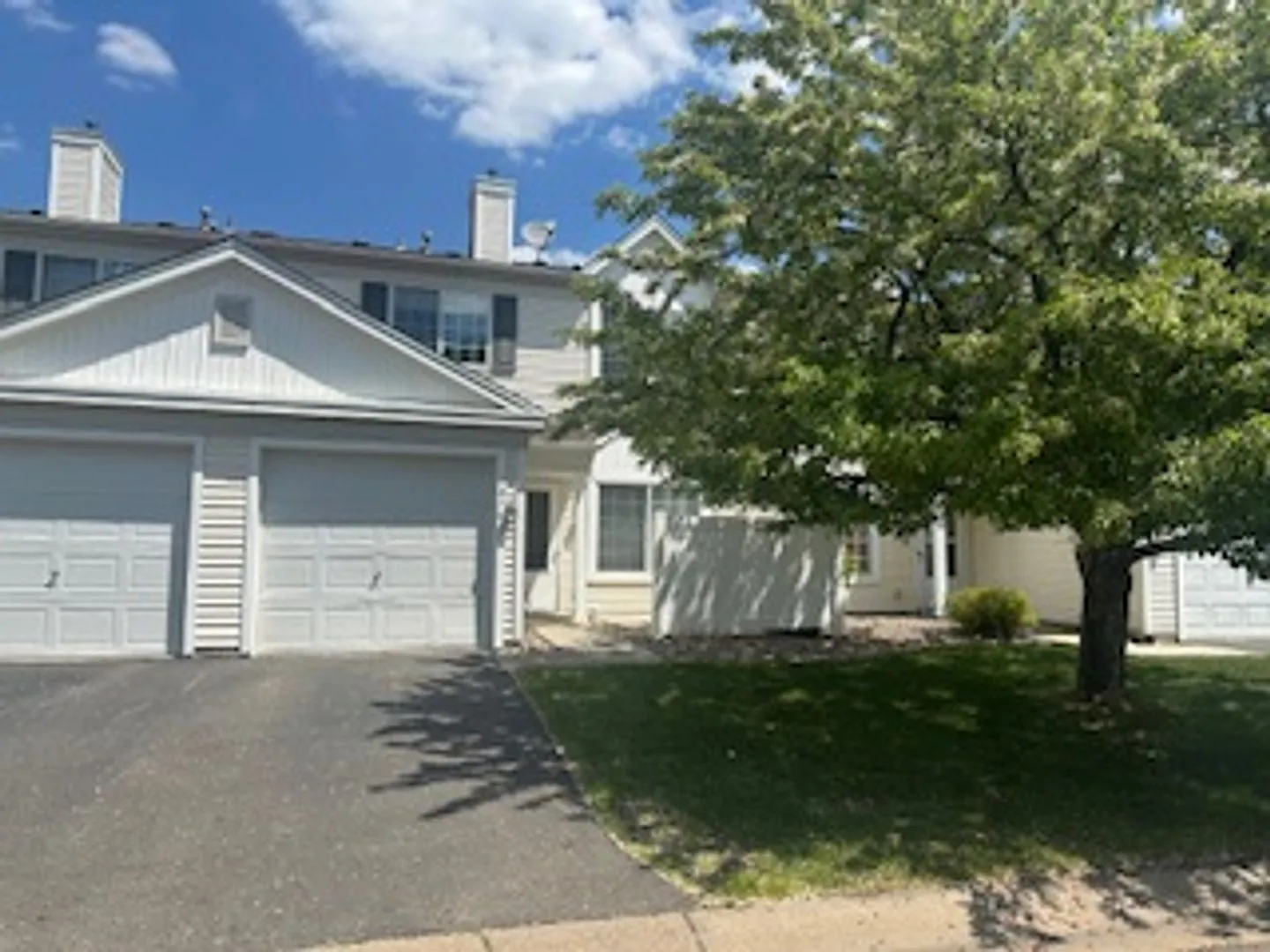 2 Bed | 1.5 Bath Townhome with Attached Garage- Apple Valley -Available NOW — Photo 1