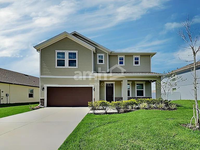 4526 Reisswood Loop — Photo 1