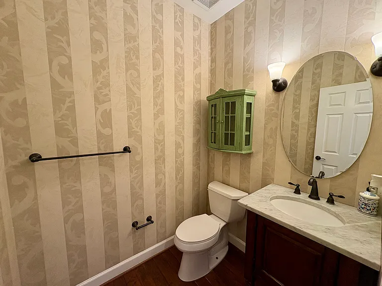 1151 Fieldview Dr — Photo 8