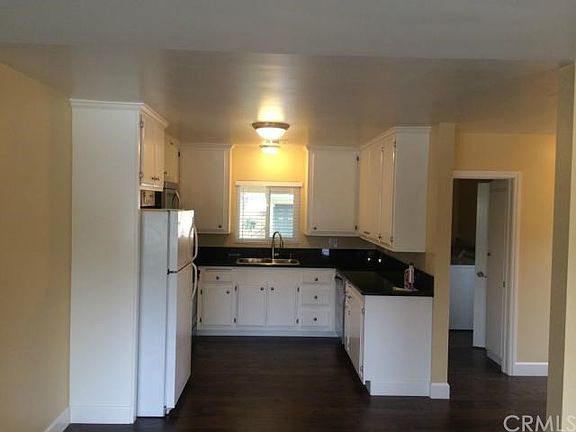 5th image of 205 S Wilson Ave