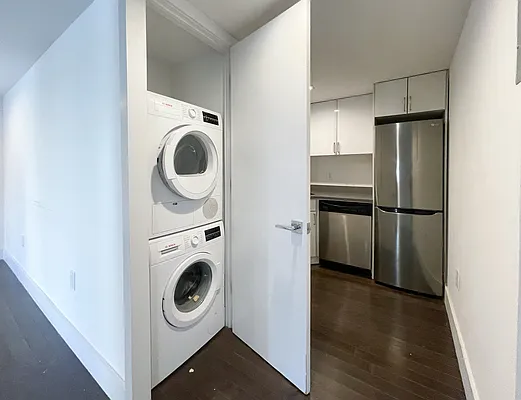 Rented by Kahen Properties | media 10