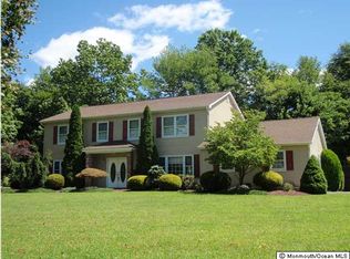 2 Westbrook Way, Manalapan, NJ 07726