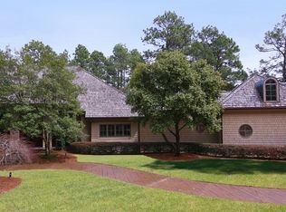 810 Lake Dornoch Dr, Pinehurst, NC 28374