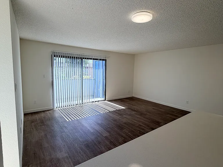 7126 Somerset Blvd #117 & 119 — Photo 11
