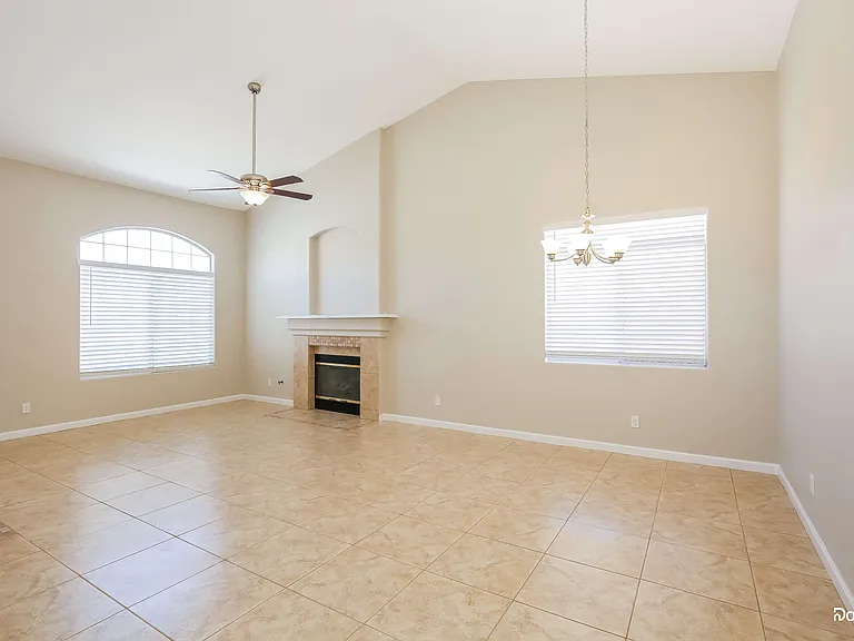 1311 Hill Spring Ct — Photo 5