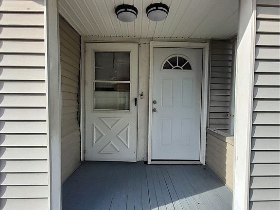 4th image of 2423 Tampa Ave