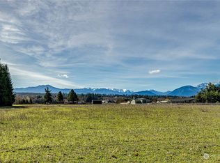 999 Thunder Rd, Pt Angeles, WA 98362