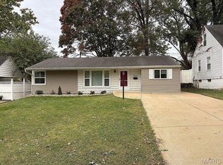 6838 Ravenscroft Dr, Saint Louis, MO