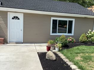 210 Westminster Rd, Buffalo, NY 14224