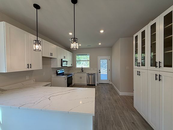 2nd image of 5907 Black Pine Cir
