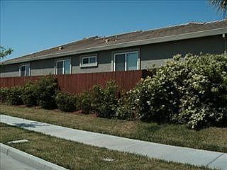 2nd image of 2082 Venezia St